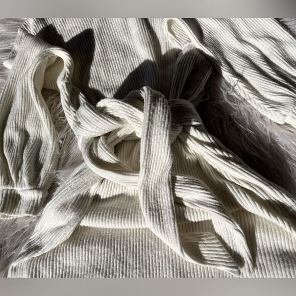 Majorelle white ribbed sweater dress/top large - Picture 4 of 10